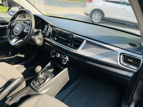 Imagen 8 de 8 de Kia Rio L 2019
