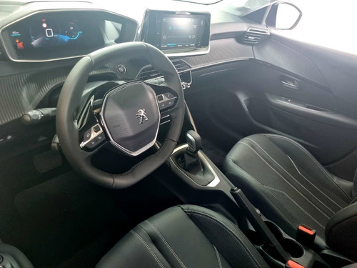 Imagen 8 de 25 de Peugeot 208 Feline Tiptronic 1.6 Stock