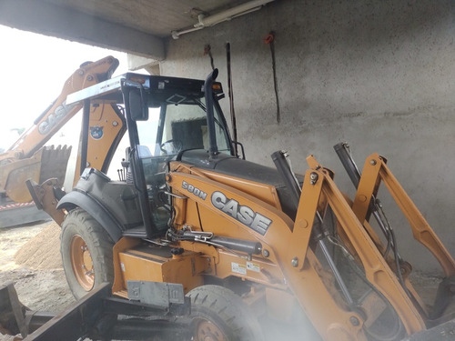 Case 580n 4x2 Ano 2015 Único Dono Com Menos De 3.500 Horas