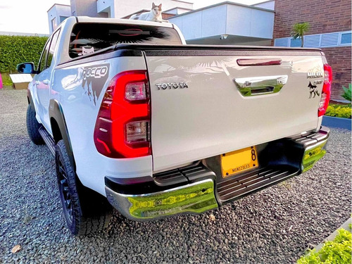 Imagen 6 de 9 de Toyota Hilux 2018 2.8l