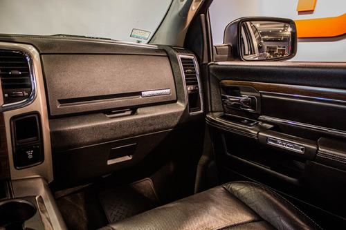Imagen 8 de 25 de Ram Laramie 1500 4x4 5.7n V8 At 88.000km 2015