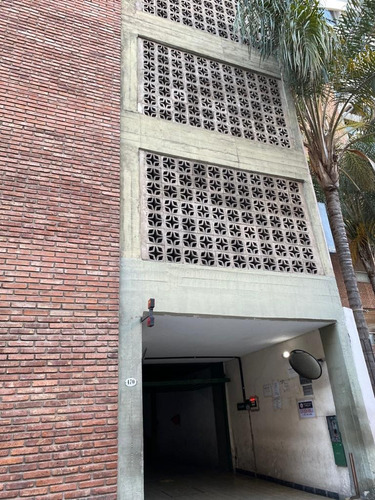 Cochera Grande A La Venta Nueva Córdoba