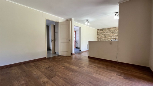 Casa En Venta 4d, Chicureo, Colegio Pedregal Y San Anselmo.