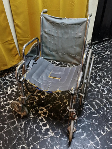 Silla De Ruedas Gris (Usado)