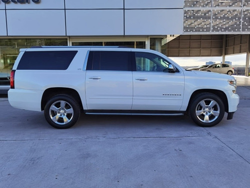 Imagen 6 de 15 de Chevrolet Suburban 2016 5.3 Ltz Mt