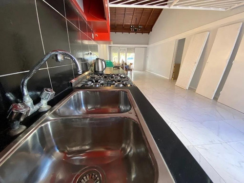 Imagen 5 de 12 de Chalet 5 Ambientes Con Garage En Venta Mar Del Plata