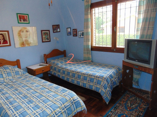 Casa En Pinares, 3 Dormitorios *- Ref: 3870