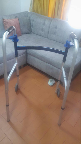 Caminador Ortopédico Con Rueda, Plegable. Para Adulto.