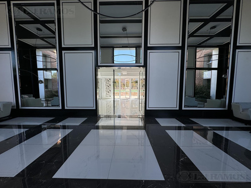 Departamento De 3 Ambientes En Venta En Cassa Isidro