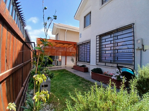 Se Vende Casa Aislada 3 Dorm. 3 Baños En Padre Hurtado!!