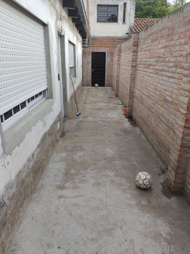Imagen 8 de 14 de Casa Ph En Venta Cond En Moron Sur