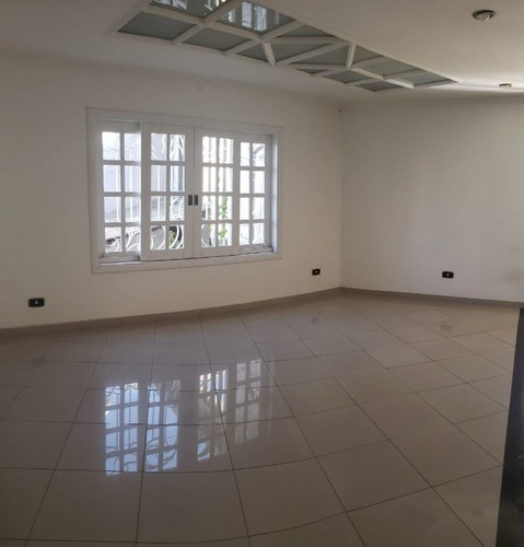 Imagem 2 de 30 de Sobrado Com 4 Dormitórios, 493 M² - Venda Por R$ 1.600.000,00 Ou Aluguel Por R$ 6.175,00/mês - Parque Dos Pássaros - São Bernardo Do Campo/sp - So1127