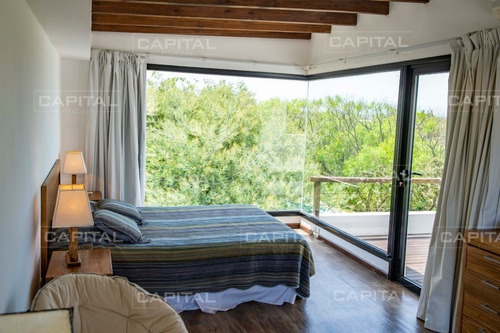 Espectacular Casa De Tres Dormitorios En Alquiler En El Pueblo De Jose Ignacio- Ref: 30338