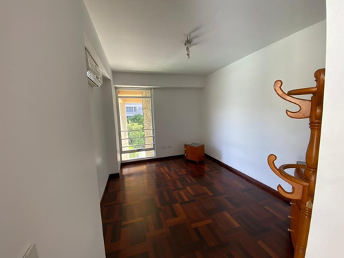Imagen 8 de 15 de Apartamento En Venta
