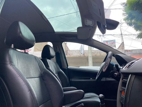 Peugeot 207 1.6 5p Féline Mt