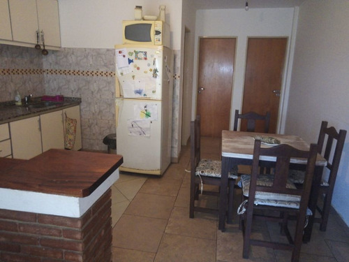 Imagen 4 de 13 de Departamento En Venta Cond En Banfield Oeste