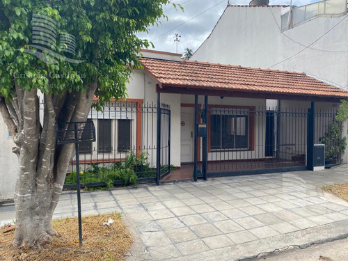 Venta - Casa, Tres/3 Ambientes - Boulogne, San Isidro, Zona Norte