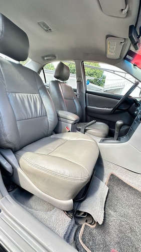 Toyota Corolla 1.8 16v Xli Flex Aut. 4p