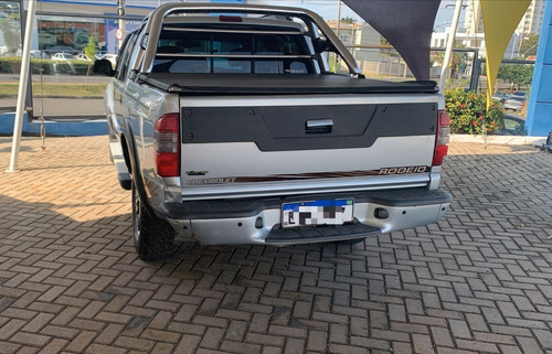 Imagem 4 de 8 de Chevrolet S10