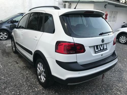 Imagen 6 de 15 de Volkswagen Suran Cross 1.6 Año 2015 - Liv Motors