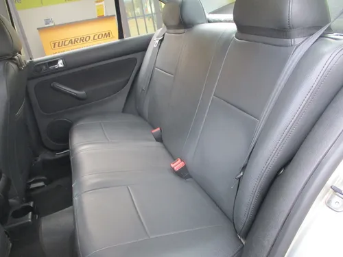 Volkswagen Jetta 2000cc Mt Aa