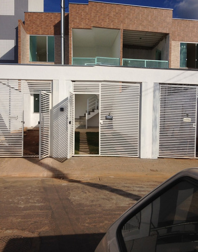 Imagem 1 de 14 de Casa Geminada 03 Quartos Com Ampla Suite