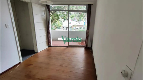 Venta Apartamento Pocitos 2 Dormitorios 1 Baño Balcon