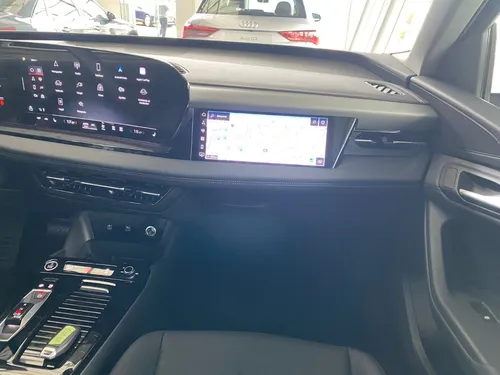 Q6 E-tron 45 Tech Plus