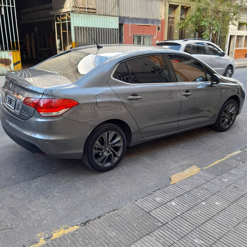 Imagen 3 de 11 de Citroën C4 Lounge 2013 1.6 Exclusive Hdi 115cv Am16