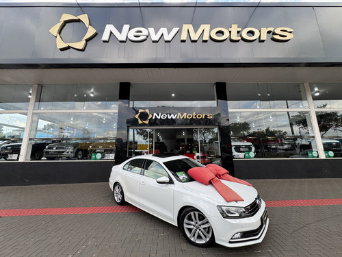 Volkswagen Jetta JETTA Highline 2.0 TSI 16V 4p Tiptronic