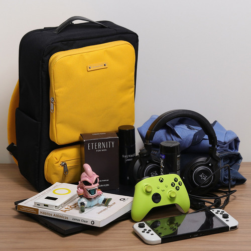 Mochila Adamantiun Shield Prime Custom Notebook 16 Polegadas Cor Amarelo Desenho Do Tecido Preto