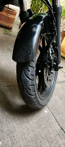Moto Fz25 2021 Con Baúl En Aluminio Llantas En Un 80%
