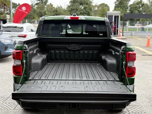 Ford Maverick Lariat 2.5 Hibrida 2025