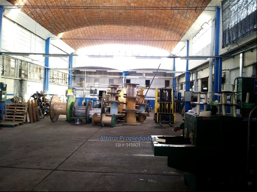 Industrial De Alto Metraje