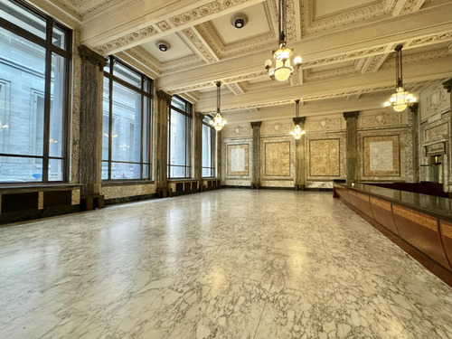 Oficina En Palacio De La Reconquista