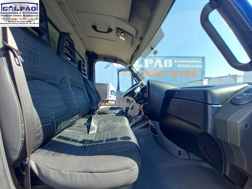 Imagem 8 de 15 de Iveco Daily 70c16 Baú Carga Seca - (2012)