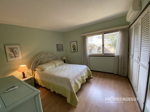 Casa En Venta De Cuatro Dormitorios Con Parrillero Y Garaje- Ref: 795