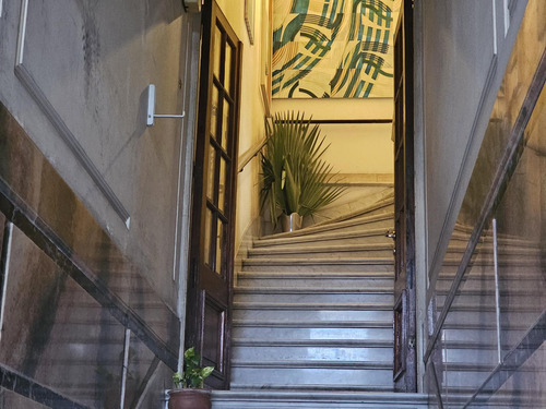 Venta Ph 5 Ambientes Con Entrada Ind. Y Terraza Propia En Colegiales - Apto Crédito Y Sin Expensas .