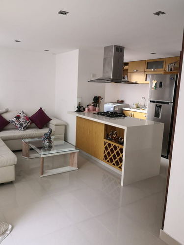 Lindo Apartamento En Venta Calazans