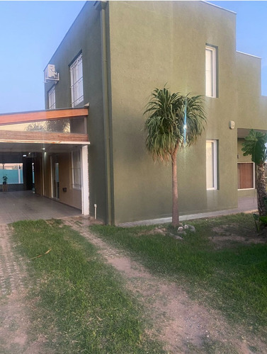 Venta Casa 3 Dorm C/ Pileta Colonia Tirolesa