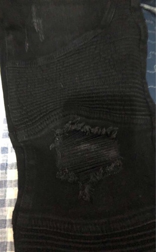 Imagen 2 de 4 de Jeans Stretch Negros Forever 21