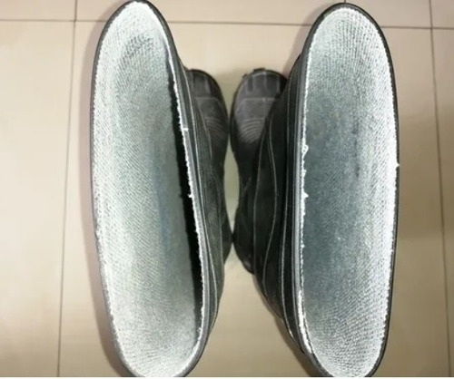 Botas De Hule Número 37 Caña Alta Con Punta De Hierro