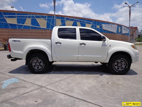 Toyota Hilux 2.7 4x4 Sincrónico