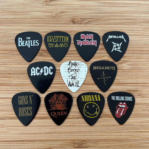 Colección De Plumillas Rock Picks 11 Pzas Metallica Nirvana