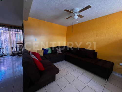 Casa En Venta En Residencial Dalias, San Luis Potosí, Slp.