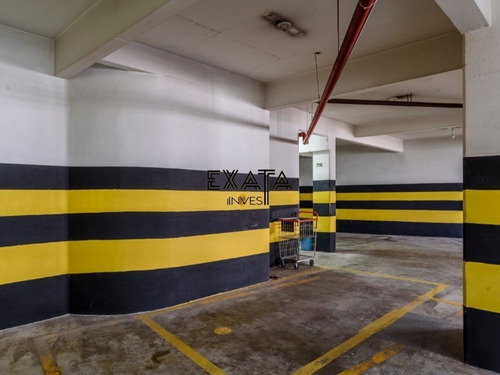 Imagem 25 de 30 de Apartamento Em Alto De Pinheiros Repleto De Armários Embutidos, Sala E Quartos Com Piso Taco De Madeira, Um Banheiro Para Os Dois Quartos, Salas De Estar E Jantar, Cozinha Com Copa - Ap00800 - 697149