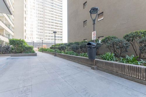 Edificio Av. Américo Vespucio (1 Est. 1 Bod.) Piso 1