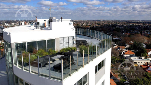 Departamento Con Increibles Vistas Al Río En Piso 15