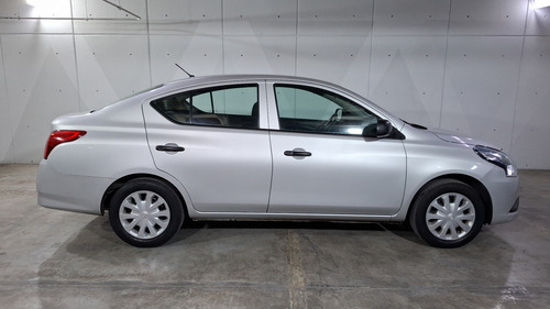 Nissan Versa 1.6 DRIVE AUTO