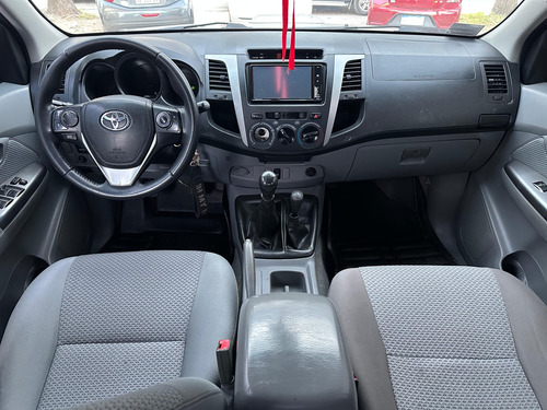 Toyota Hilux 4x4 Srv 3.0 Tdi D/cabina